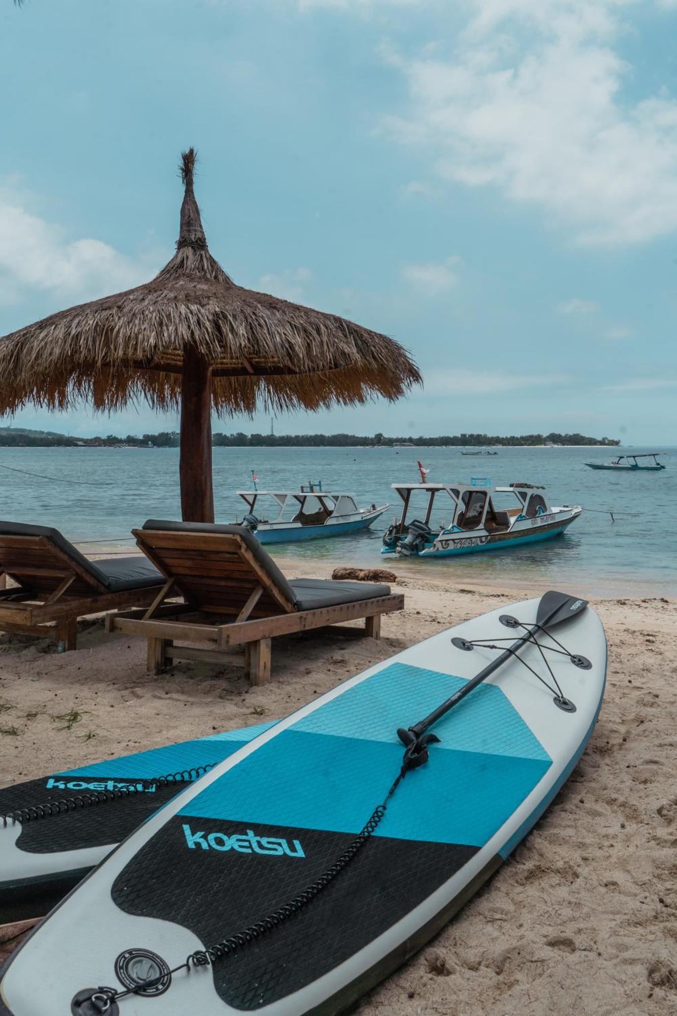 Sunscape Villa - Beachfront And Private Pool Гили-Эйр Экстерьер фото